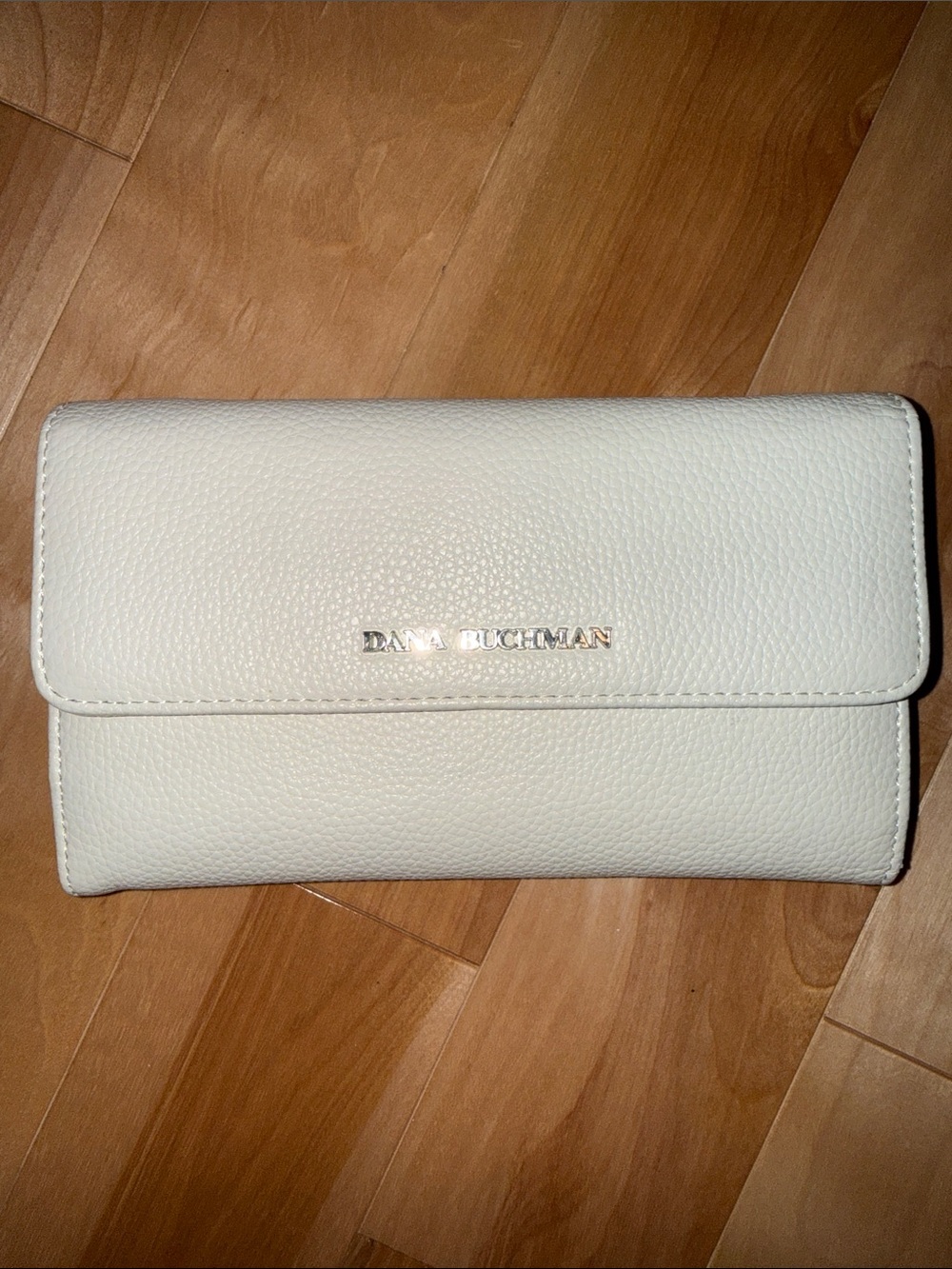 Dana Buchman White Pebble Leather Flap Wallet NWOT